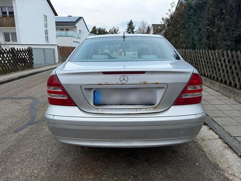 Gebraucht Mercedes C200 170 PS (125 kW) 2000 Silber Limousine