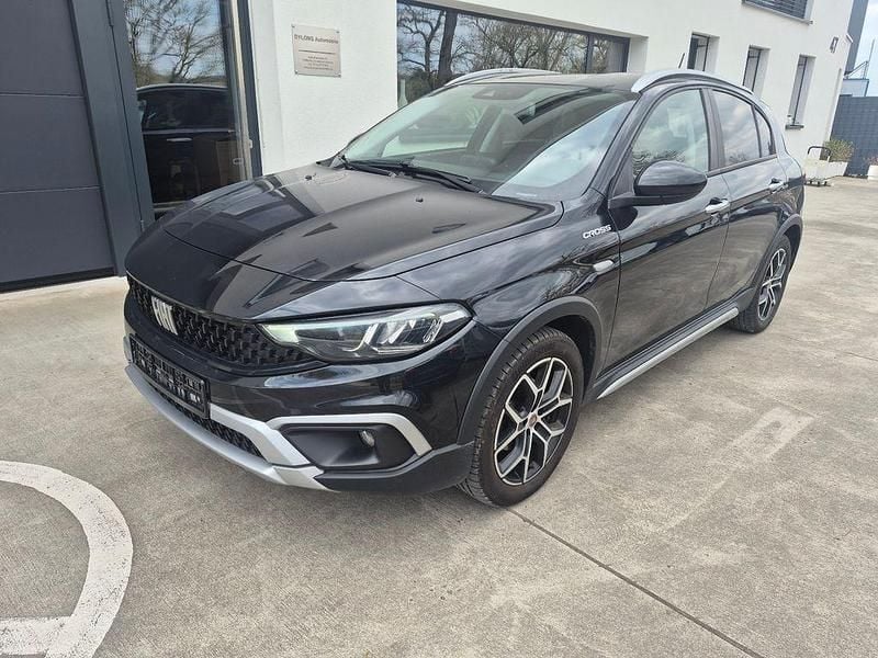 Gebraucht Fiat Tipo Cross 101 PS (74 kW) 2022 Schwarz SUV