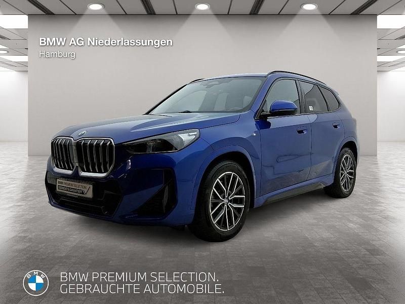 Blau Gebraucht 2024 BMW X1 Comfort Edition SUV | 45.400 € (Superpreis) - Bild 1/4