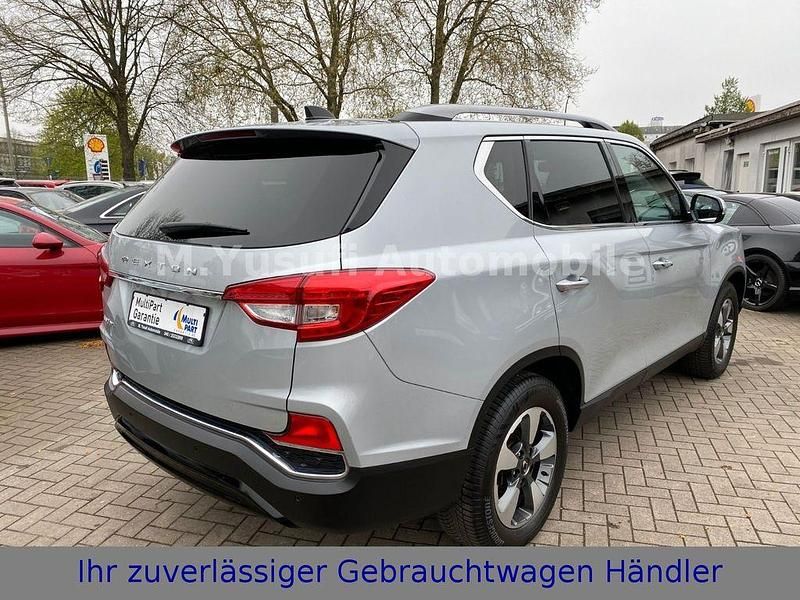 Gebraucht Ssangyong (KGM) Rexton Sapphire 181 PS (133 kW) 2017 Silber SUV