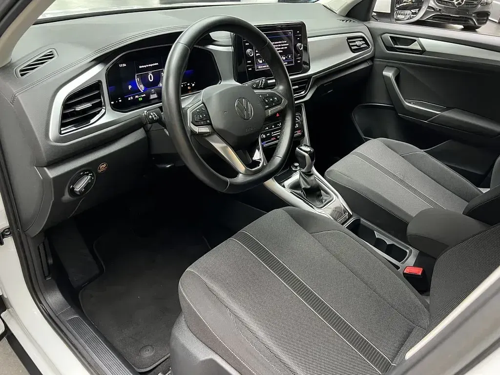 Gebraucht VW T-Roc IQ Drive 150 PS (110 kW) 2023 Weiß SUV