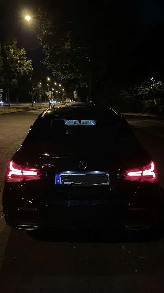 Gebraucht Mercedes A250 AMG line 218 PS (160 kW) 2020 Schwarz Limousine