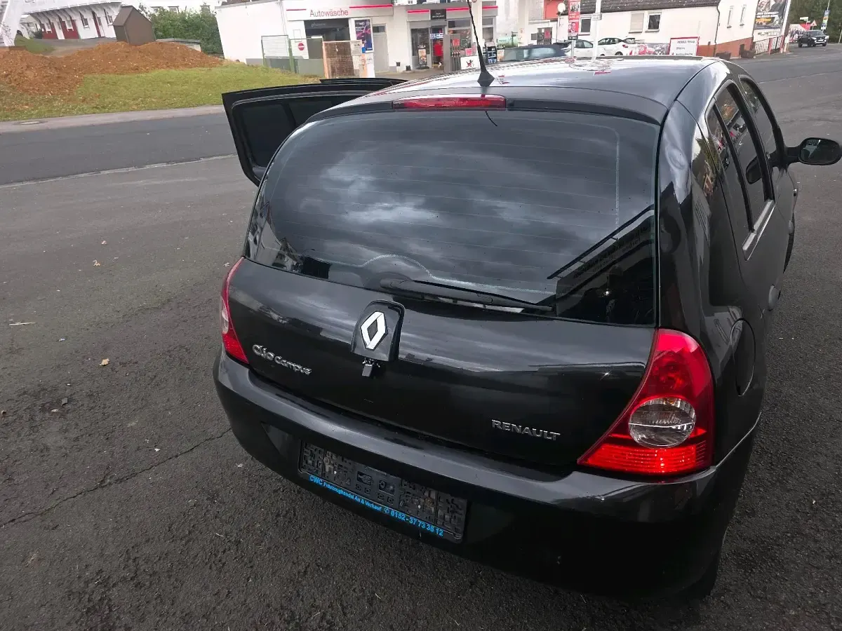 Gebraucht Renault Clio II 75 PS (55 kW) 2007 Schwarz Limousine