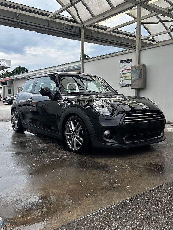 Gebraucht Mini Cooper D 116 PS (85 kW) 2016 Schwarz Kleinwagen