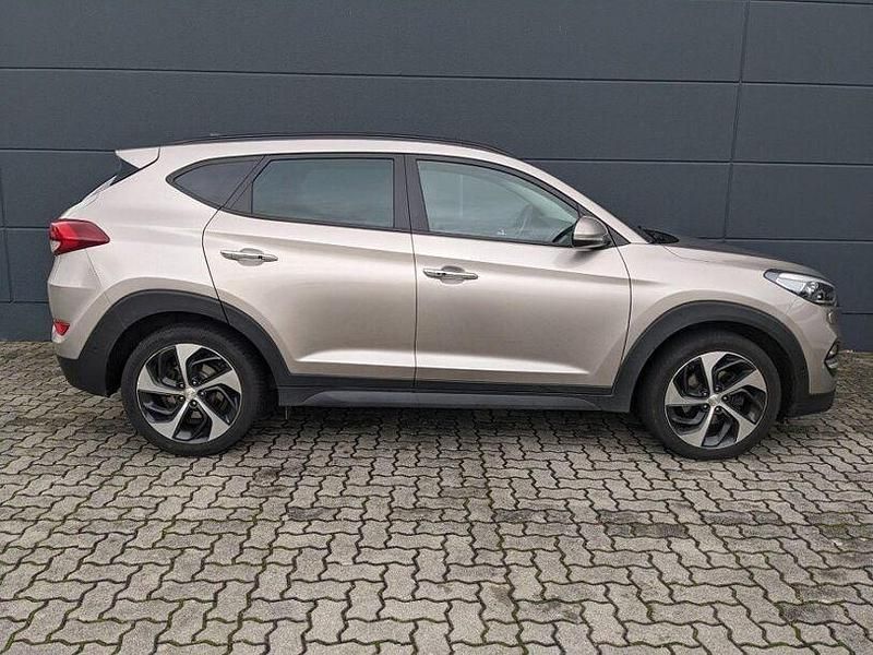 Gebraucht Hyundai Tucson Premium 185 PS (136 kW) 2016 Grün (metallic) SUV