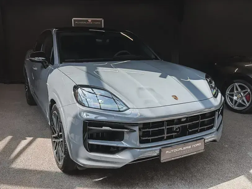 Gebraucht Porsche Cayenne Sport 519 PS (381 kW) 2025 Grau SUV