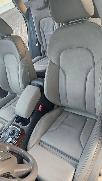 Gebraucht Audi Q5 Sport 239 PS (175 kW) 2012 Grau SUV