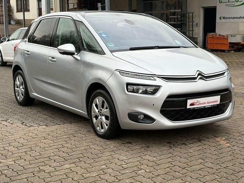 Gebraucht Citroën C4 SELECTION 131 PS (96 kW) 2016 Silber SUV