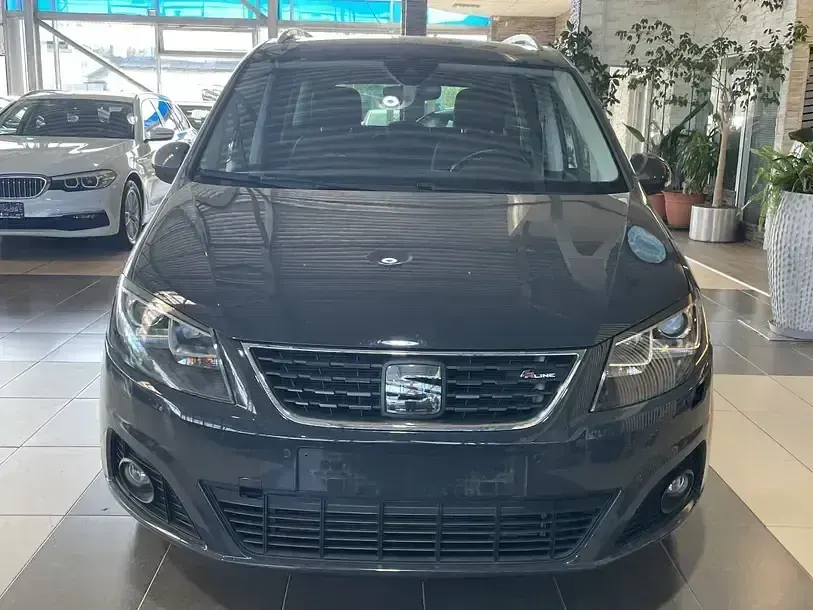 Gebraucht Seat Alhambra FR-Line 150 PS (110 kW) 2022 Grau Van / Kleinbus