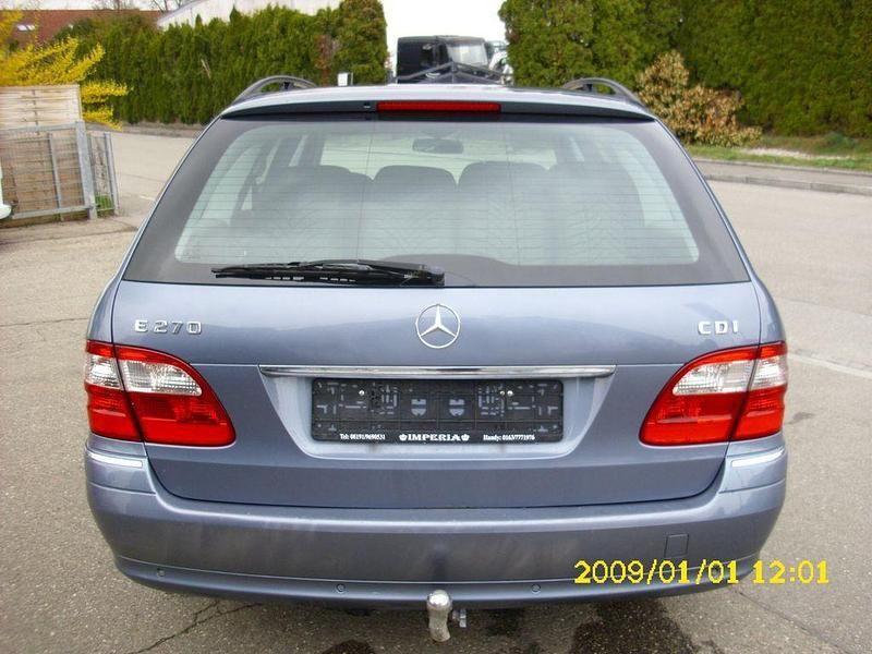 Gebraucht Mercedes E270 Elegance 177 PS (130 kW) 2005 Blau Limousine