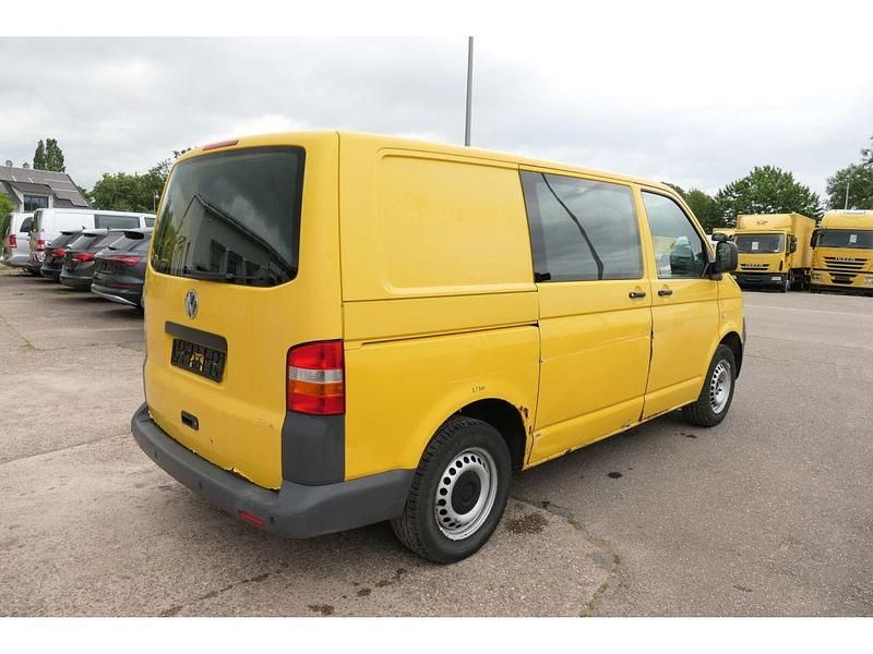 Gebraucht VW T5 84 PS (61 kW) 2009 Ginstergelb r1032 Van