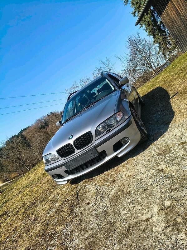Gebraucht BMW 330 204 PS (150 kW) 2003 Andere farben Kombi