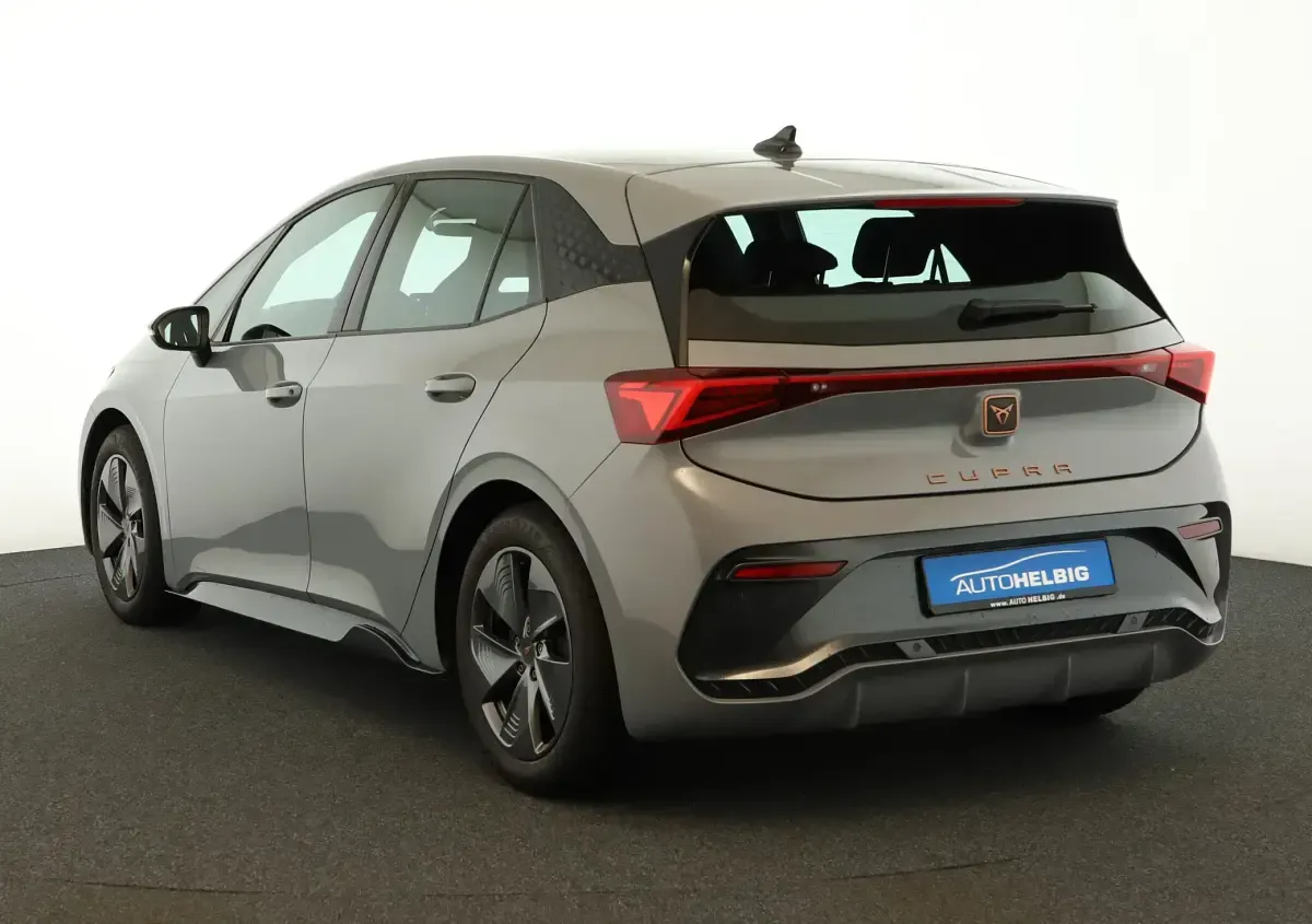 Second-hand Cupra Born 150 kW (204 CP) 2024 Gri Hatchback