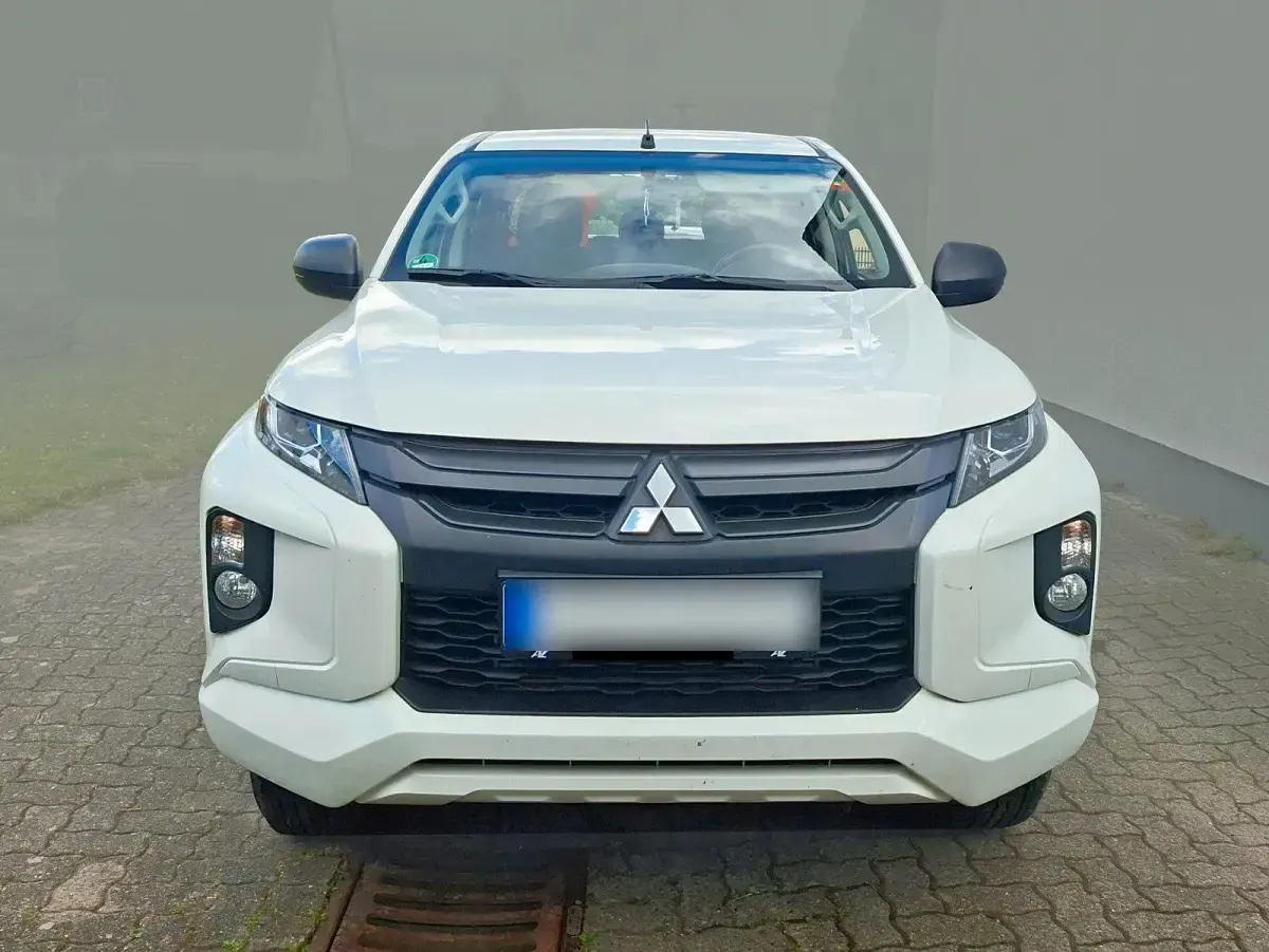Gebraucht Mitsubishi L200 Top 150 PS (110 kW) 2021 Weiß Pickup