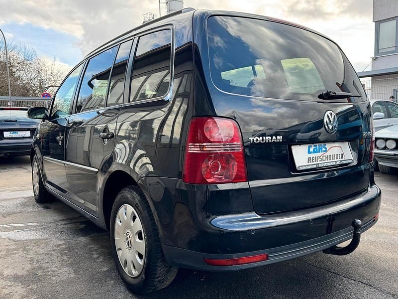 Gebraucht VW Touran Highline 140 PS (102 kW) 2009 Schwarz Van / Kleinbus