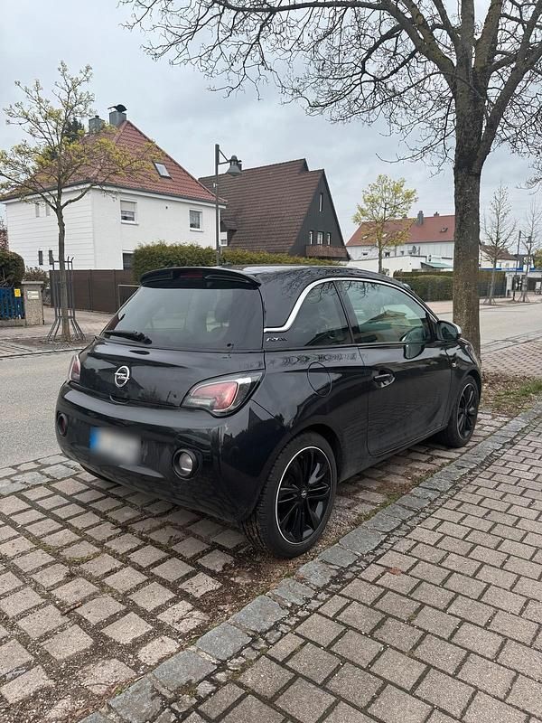 Gebraucht Opel Adam 69 PS (50 kW) 2014 Schwarz Kleinwagen