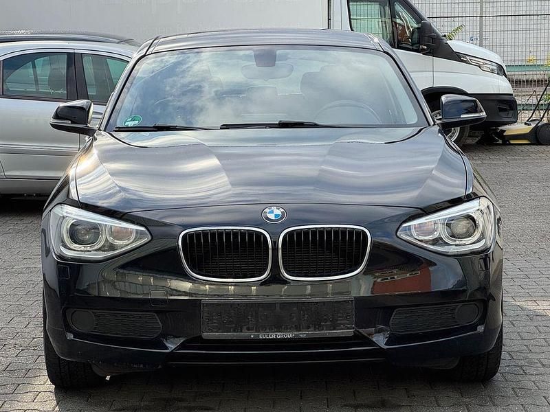 Gebraucht BMW 116 Sport Line 116 PS (85 kW) 2014 Schwarz Kleinwagen