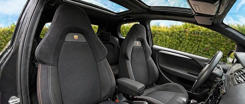 Second-hand Abarth Punto Evo 215 CP (158 kW) 2012 Negru Hatchback