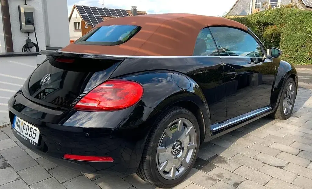Gebraucht VW Beetle Karmann 105 PS (77 kW) 2016 Schwarz Kleinwagen