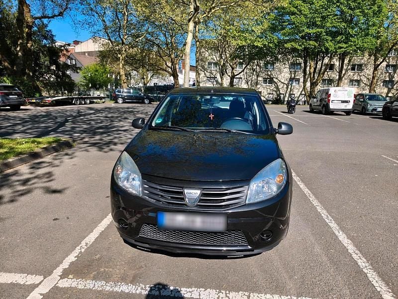 Second-hand Dacia Sandero 75 CP (55 kW) 2009 Negru Hatchback