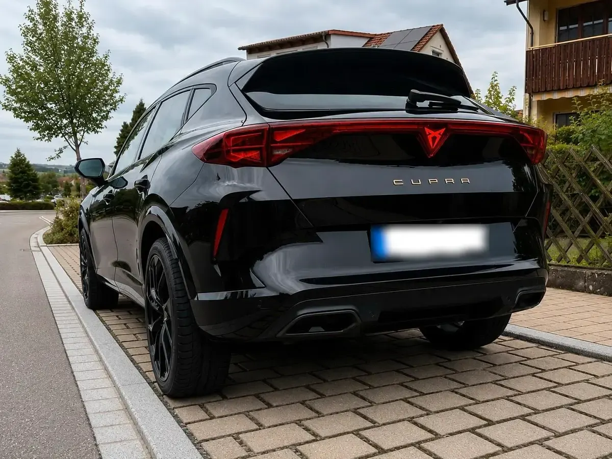 Gebraucht Cupra Formentor 150 PS (110 kW) 2024 Schwarz SUV