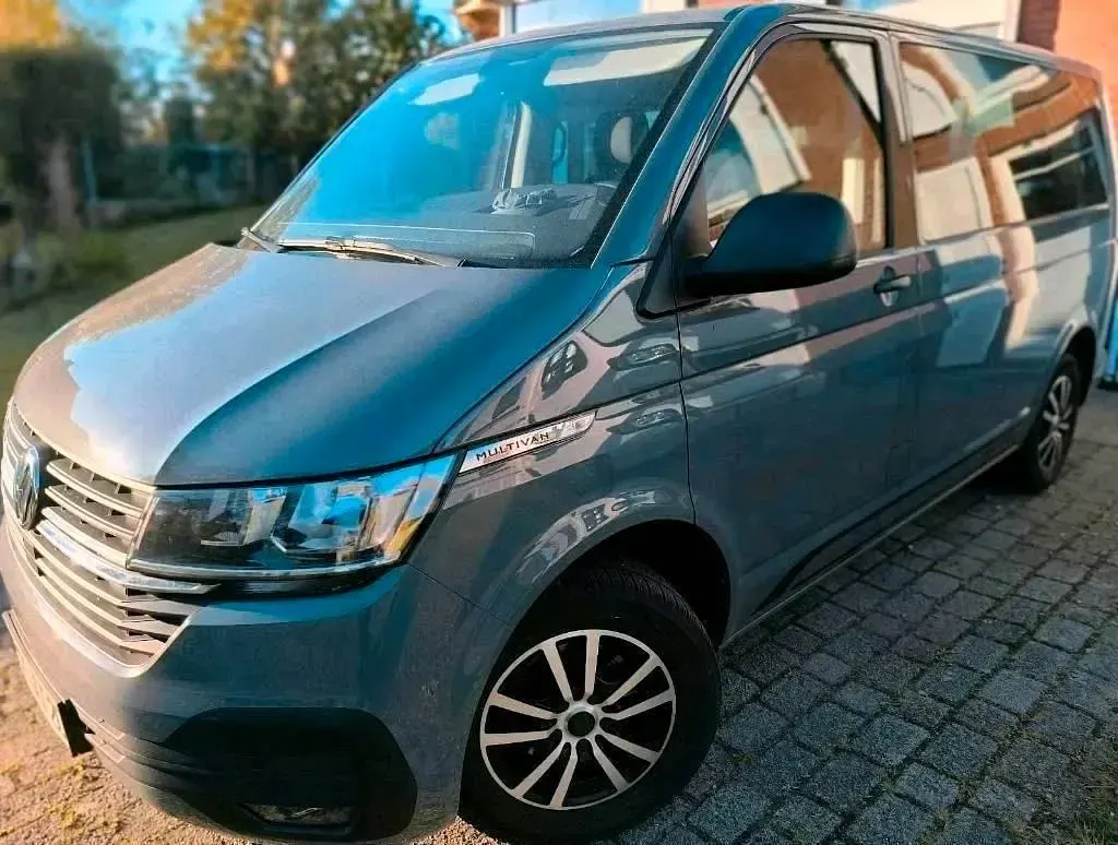 Używany VW T6.1 Trendline 110 KM (80 kW) 2020 Szary Van