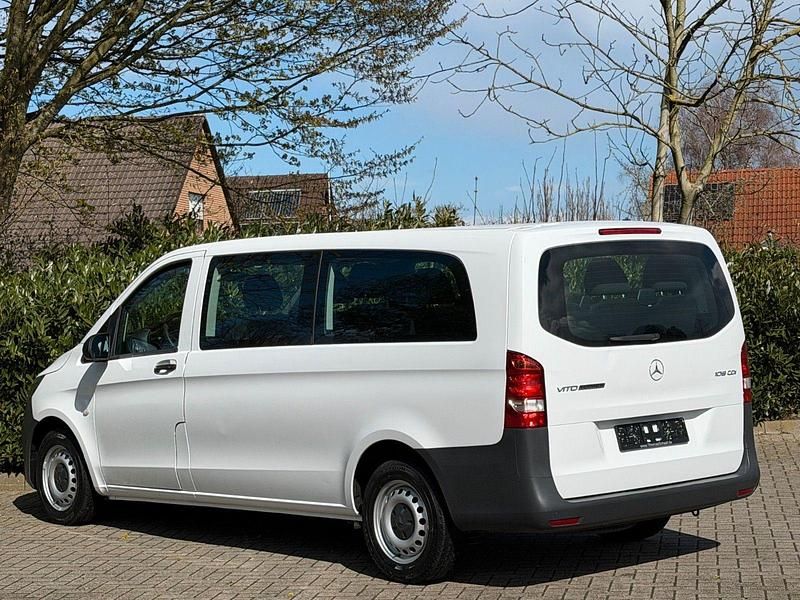 Gebraucht Mercedes Vito 88 PS (64 kW) 2018 Weiß Van