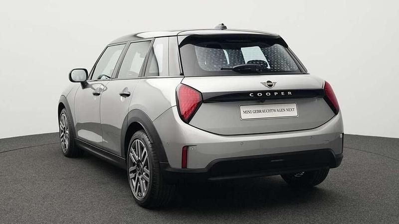 Gebraucht Mini Cooper 156 PS (114 kW) 2024 Melting silver iii Kleinwagen