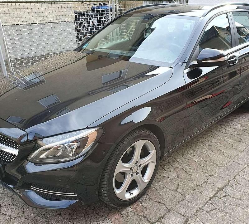 Schwarz Gebraucht 2015 Mercedes C180 Kombi | 12.000 € (Superpreis) - Bild 1/4