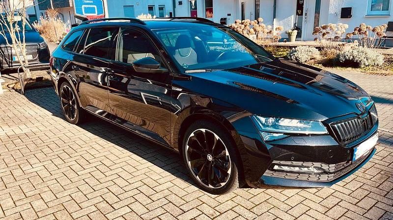 Gebraucht Skoda Superb SportLine 218 PS (160 kW) 2020 Schwarz Kombi