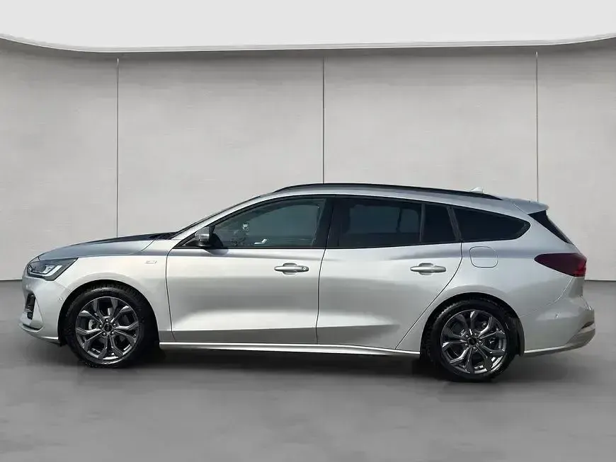 Gebraucht Ford Focus ST-Line X 155 PS (114 kW) 2024 Silber Kombi