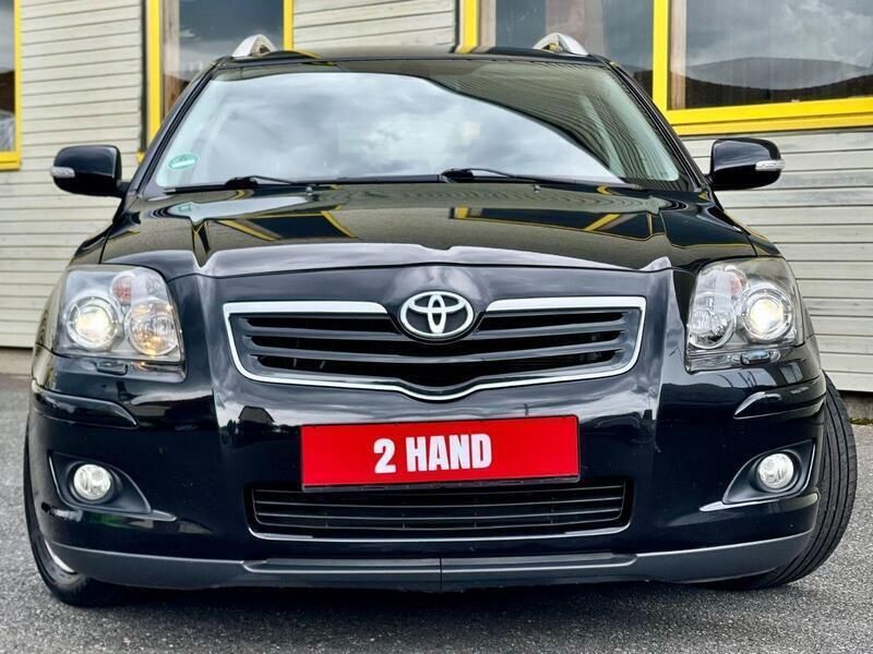 Schwarz Gebraucht 2009 Toyota Avensis Executive Kombi | 6.299 € (Fairer Preis) - Bild 1/4