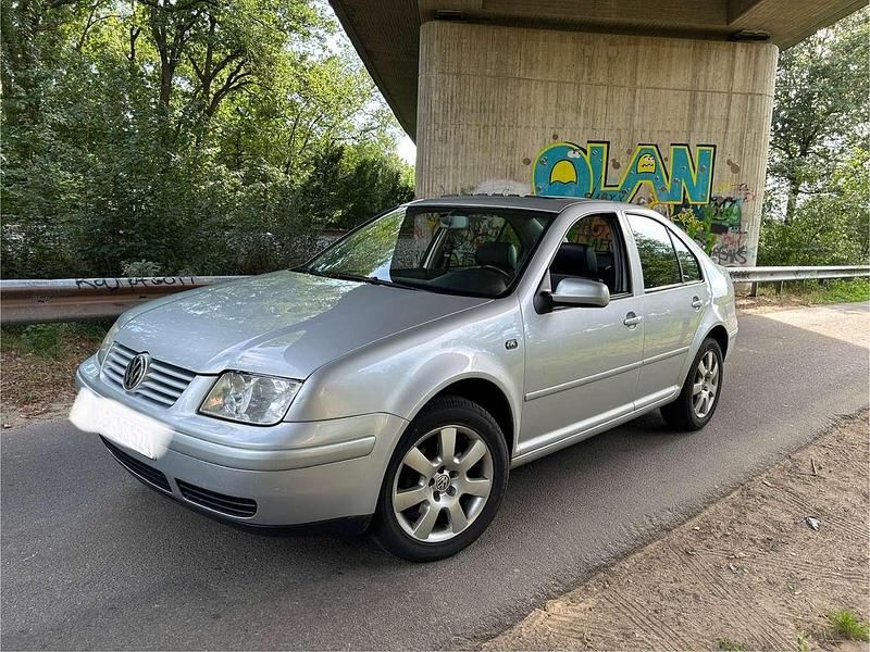 Gebraucht 2004 VW Bora Highline Limousine | 1.200 € (Fairer Preis) - Bild 1/4