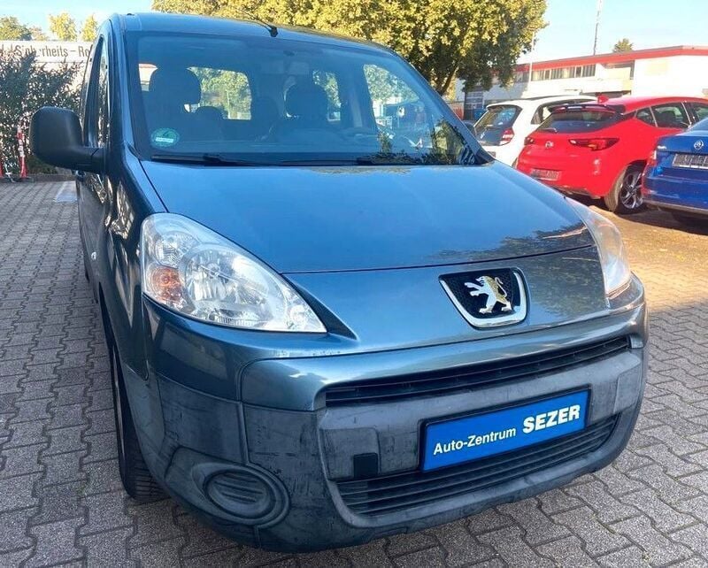 Grau Gebraucht 2012 Peugeot Partner Tepee Family Van / Kleinbus | 4.700 € (Fairer Preis) - Bild 1/4
