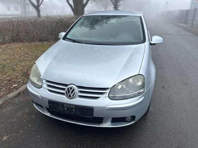 Gebraucht VW Golf IV Sportline 105 PS (77 kW) 2004 Reflexsilber metallic Kleinwagen