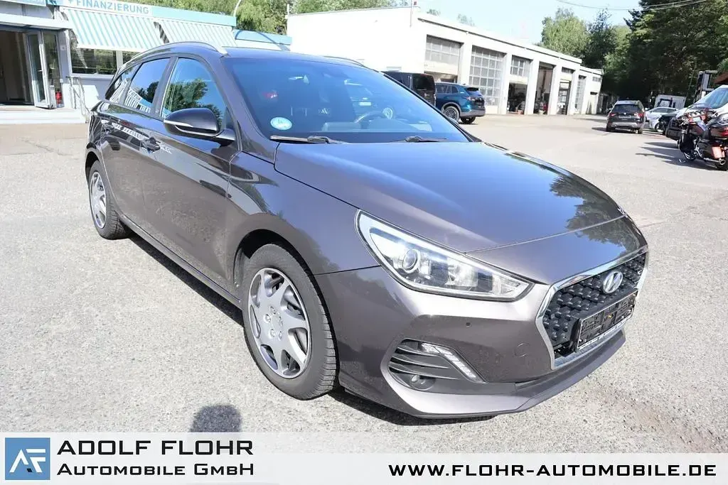 Gebraucht Hyundai i30 140 PS (102 kW) 2018 Braun Kombi