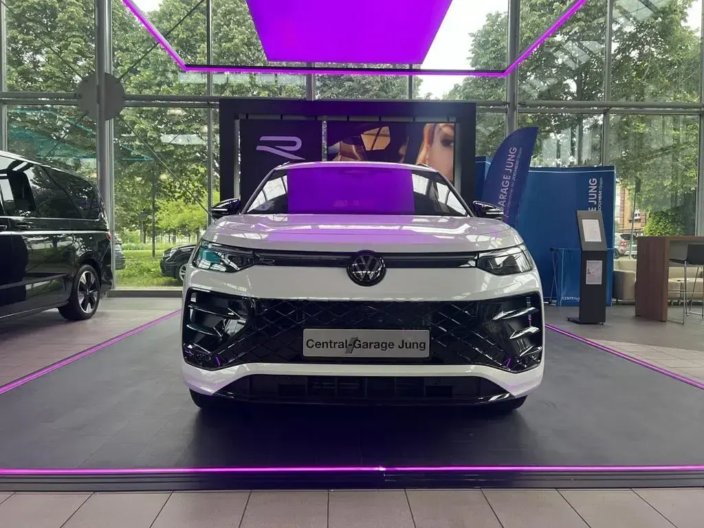 Neu VW Tayron R-line 150 PS (110 kW) 2026 Weiß SUV
