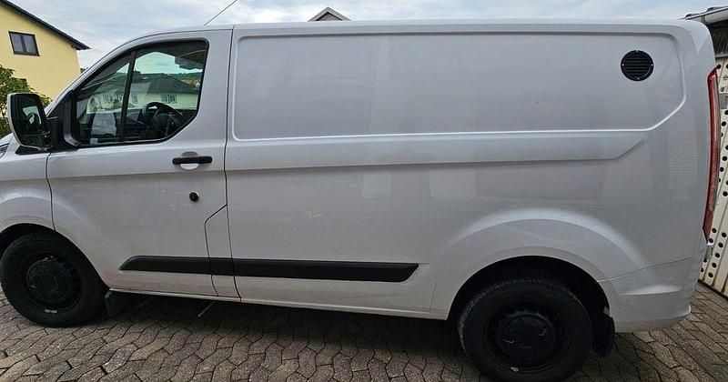 Gebraucht Ford Transit Custom 105 PS (77 kW) 2019 Weiß Limousine