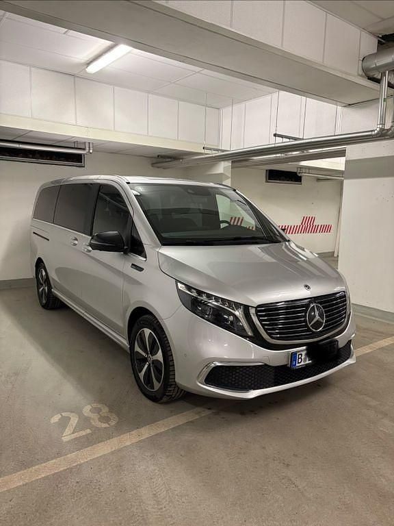 Gebraucht Mercedes EQV300 Avantgarde 150 kW (204 PS) 2021 Grau Van / Kleinbus
