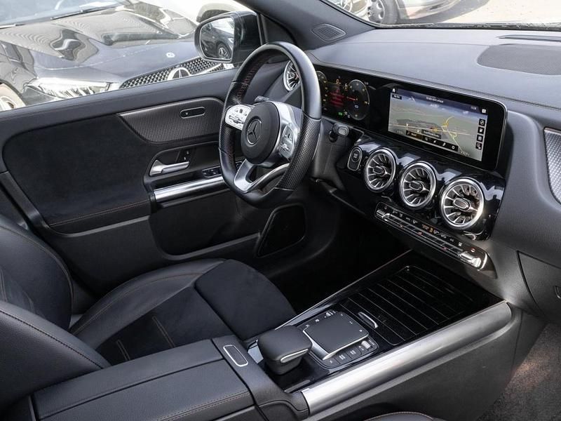 Gebraucht Mercedes EQA250 AMG 139 kW (190 PS) 2022 Manufaktur magno lack manufaktur mountaingrau magn SUV