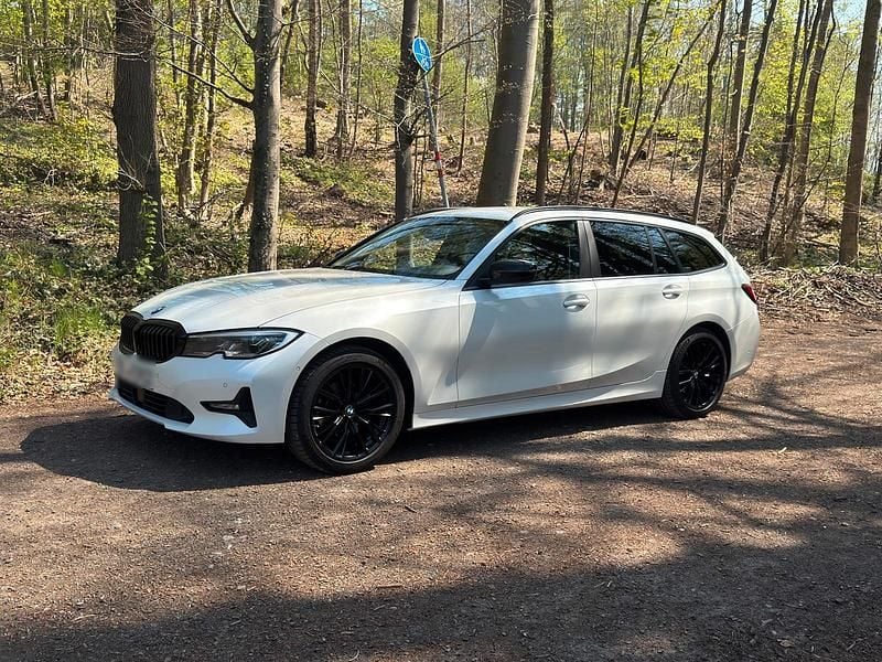 Gebraucht BMW 318 2020 Weiß Kombi