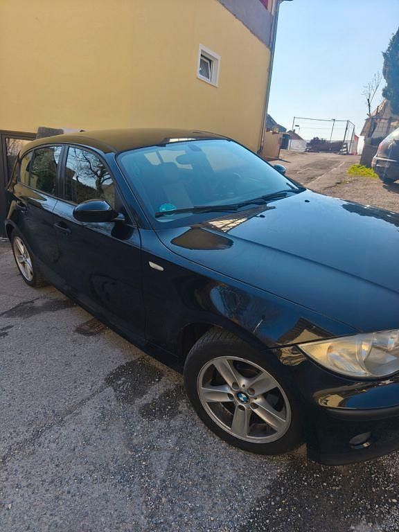 Gebraucht BMW 116 116 PS (85 kW) 2005 Schwarz Kleinwagen