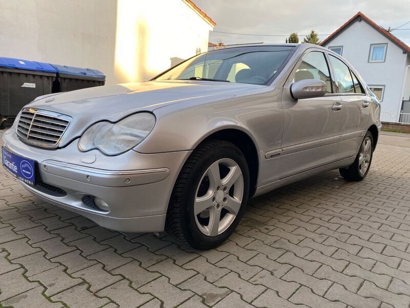 Gebraucht Mercedes C200 Elegance 163 PS (119 kW) 2001 Silber Limousine