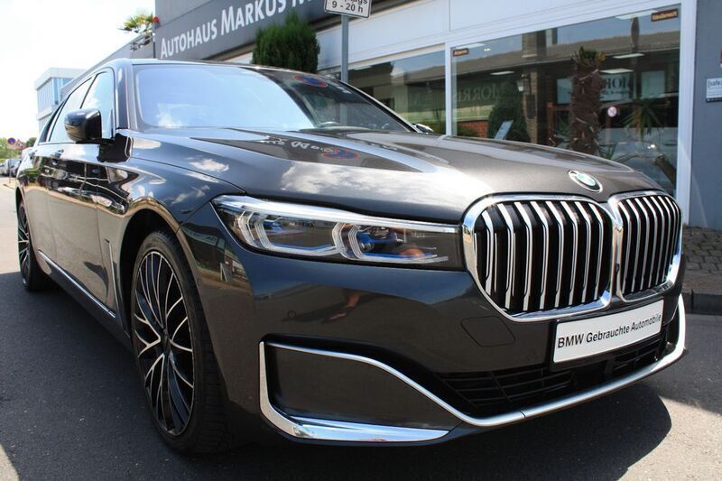 Sophistograu brillanteffekt me Gebraucht 2022 BMW 730 Performance Limousine | 46.299 € (Superpreis) - Bild 1/4