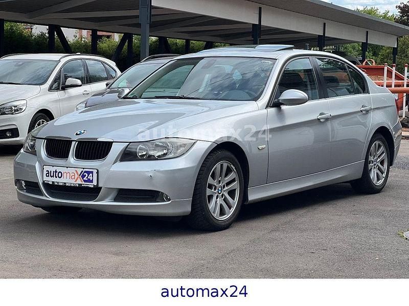 Używany BMW 318 Advantage 129 KM (94 kW) 2007 Srebrny Sedan/Limuzyna