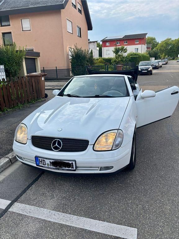 Weiß Gebraucht 1997 Mercedes SLK200 Cabrio | 3.999 € (Fairer Preis) - Bild 1/4