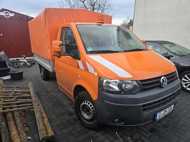 Gebraucht VW Transporter 114 PS (83 kW) 2012 Orange Van
