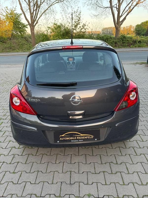 Second-hand Opel Astra Active 87 CP (63 kW) 2013 Hatchback