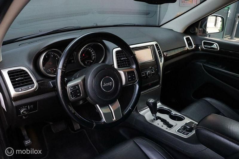 Gebraucht Jeep Grand Cherokee Laredo 190 PS (139 kW) 2012 Schwarz SUV