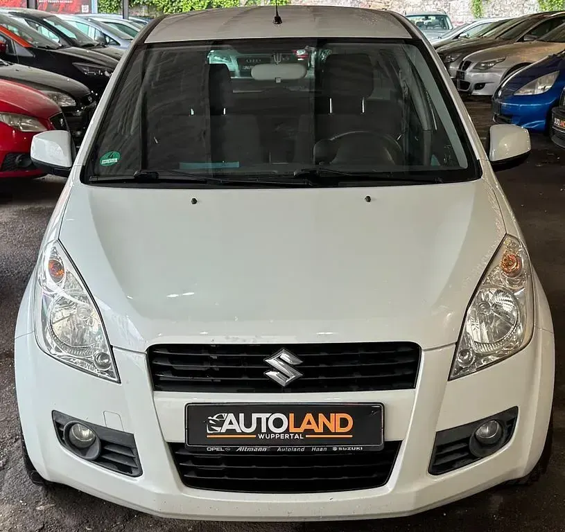 Gebraucht Suzuki Splash 86 PS (63 kW) 2010 Weiß Kleinwagen